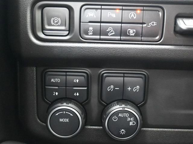 Used 2022 Chevrolet Tahoe High Country AWD/4WD image 28