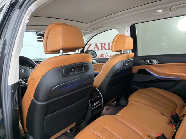Used 2021 BMW X7 xDrive40i w/ Premium Package AWD/4WD image 14