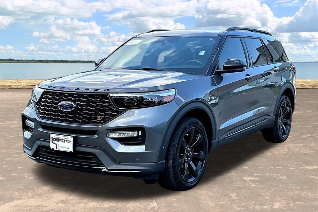 Certified 2023 Ford Explorer ST w/ Equipment Group 401A AWD/4WD image 4