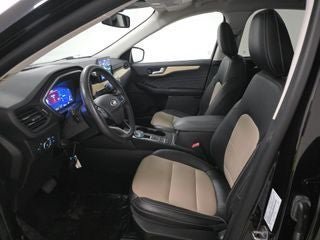 Certified 2022 Ford Escape Titanium w/ Titanium Elite Package AWD/4WD image 13