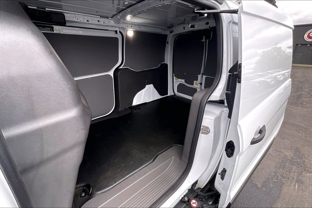 Certified 2023 Ford Transit Connect XL w/ Trailer Tow Package FWD image 23
