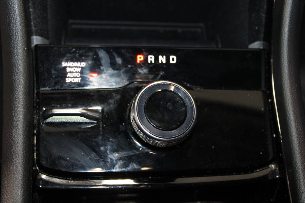 Used 2022 Jeep Grand Cherokee Limited AWD/4WD image 29