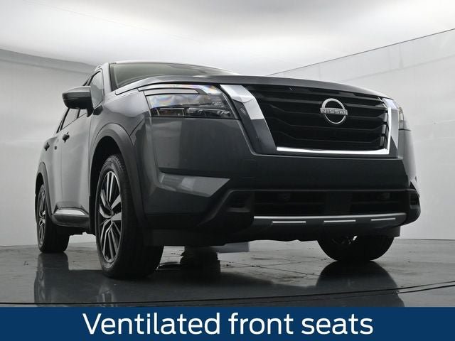 Used 2025 Nissan Pathfinder Platinum w/ Cargo Package AWD/4WD image 33