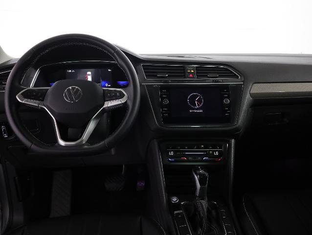 Used 2022 Volkswagen Tiguan SE AWD/4WD image 13