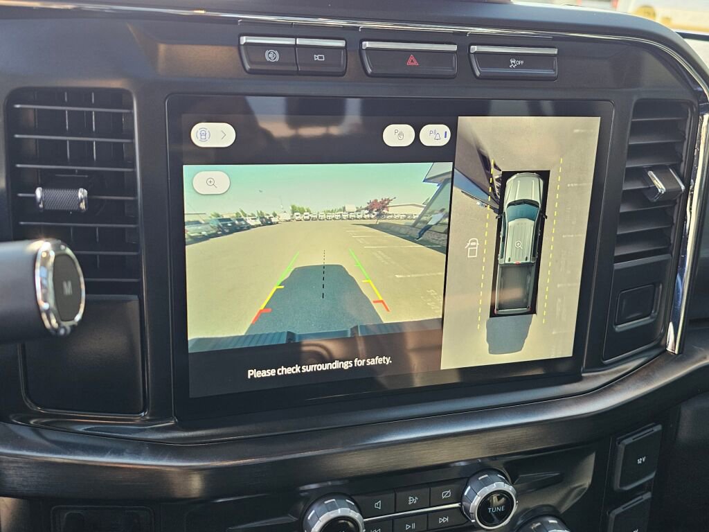 Certified 2023 Ford F450 Lariat w/ Camper Package image 28