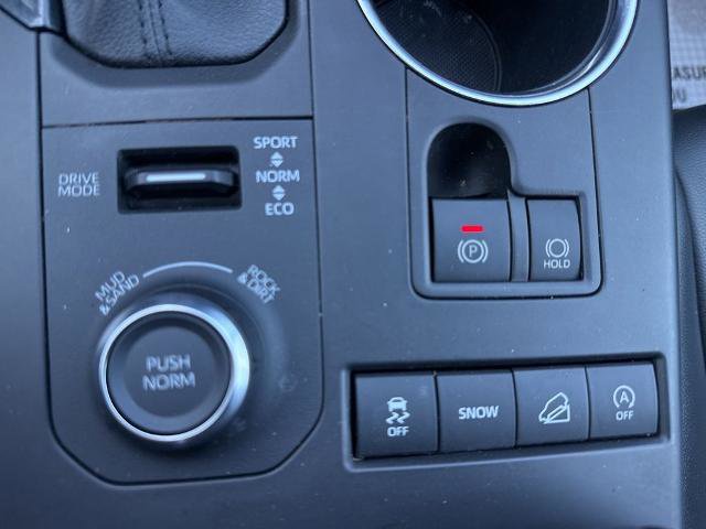 Used 2021 Toyota Highlander XSE image 18