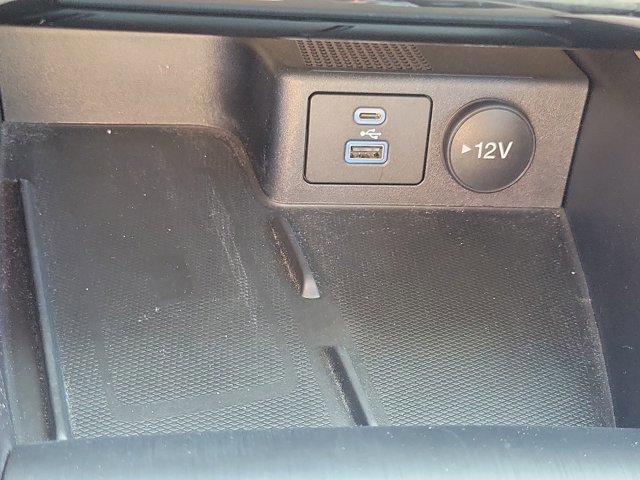 Certified 2022 Ford Escape SEL w/ Technology Package image 30