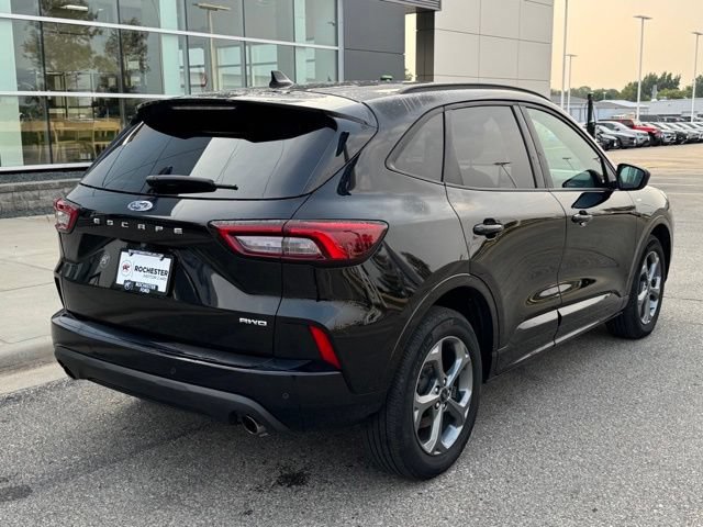 Certified 2023 Ford Escape ST-Line w/ Tech Pack #1 AWD/4WD image 35