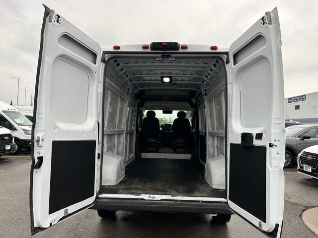 Used 2025 RAM ProMaster 2500 w/ Convenience Group FWD image 13