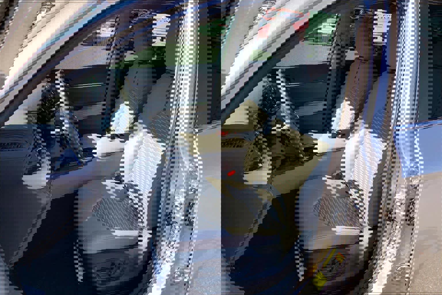 Used 2023 Toyota Camry SE image 10