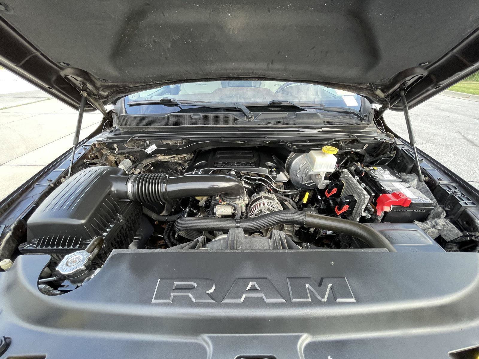 Used 2019 RAM 1500 Laramie AWD/4WD image 32