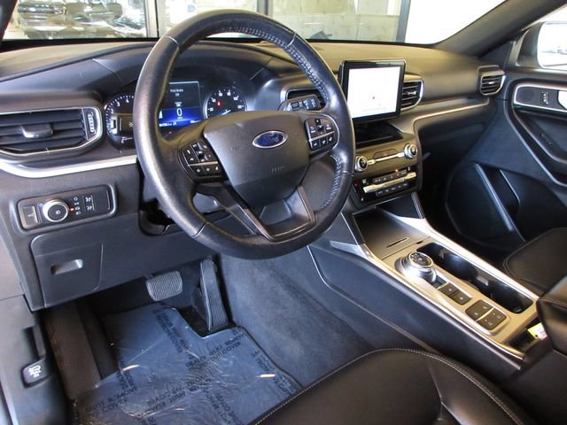 Certified 2020 Ford Explorer XLT w/ Equipment Group 202A image 14