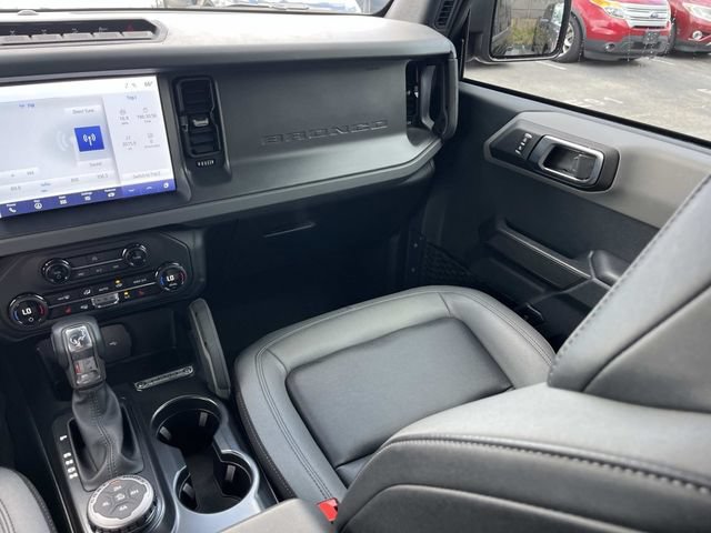 Certified 2024 Ford Bronco Big Bend w/ Sasquatch Package AWD/4WD image 16