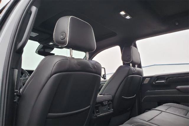 Used 2024 GMC Sierra 2500 AT4X image 20