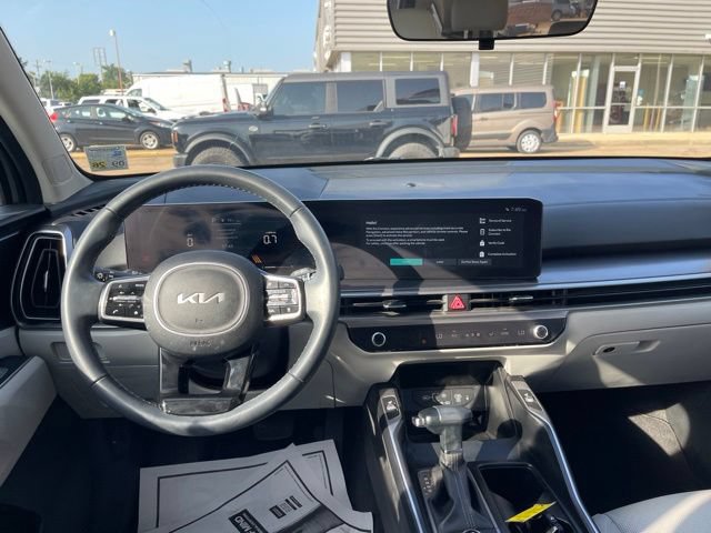 Used 2025 Kia Sorento S w/ Panoramic Sunroof Package FWD image 25