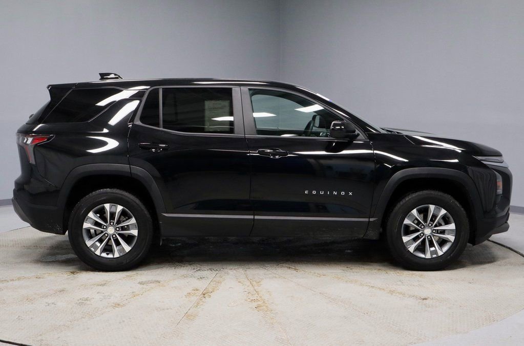 Used 2025 Chevrolet Equinox LT image 7