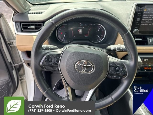 Used 2019 Toyota RAV4 Limited w/ Advanced Technology Package image 12