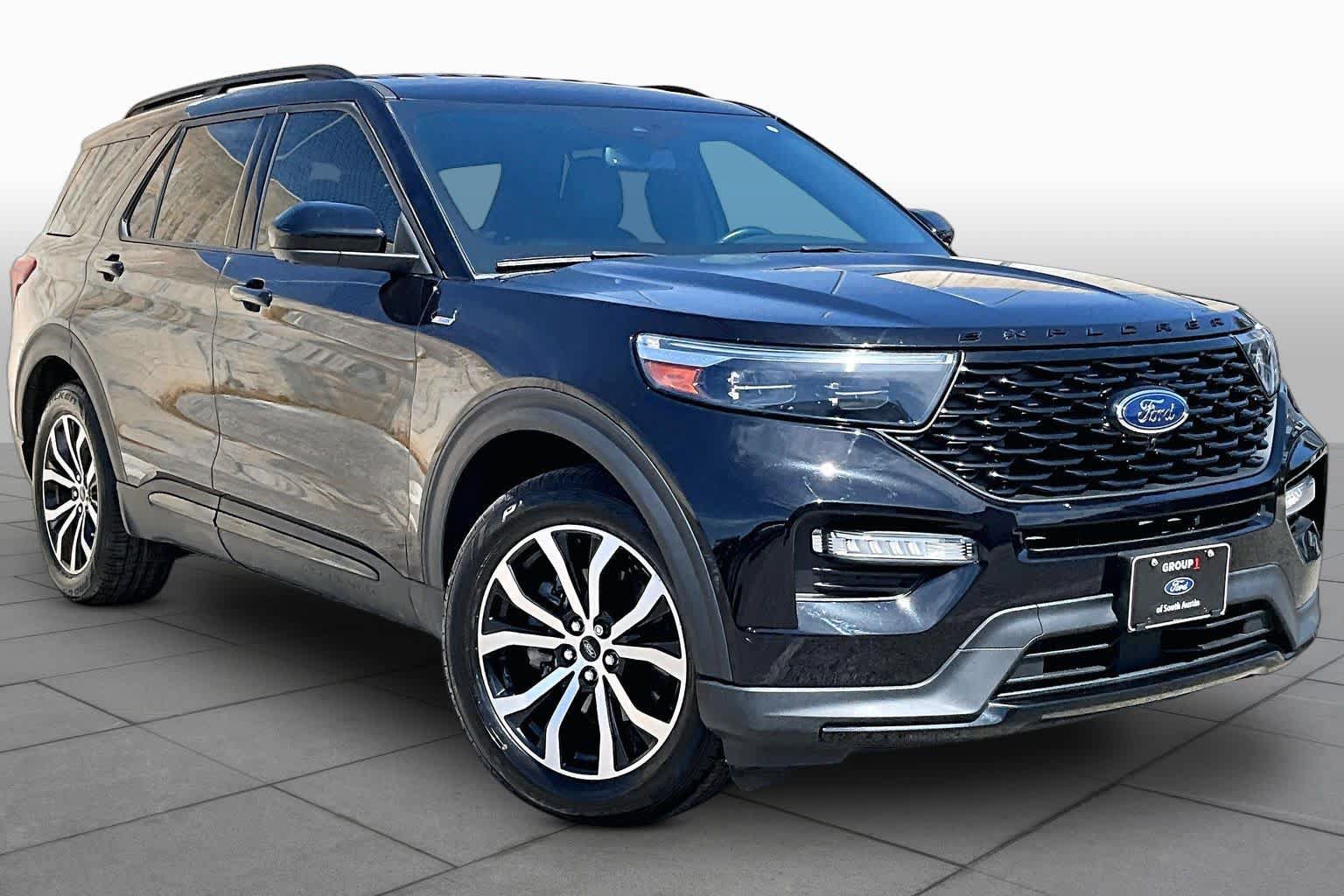 Certified 2023 Ford Explorer ST-Line w/ Class IV Trailer Tow Package RWD image 3