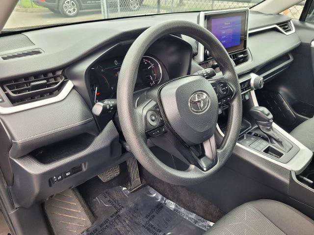 Used 2024 Toyota RAV4 XLE AWD/4WD image 12