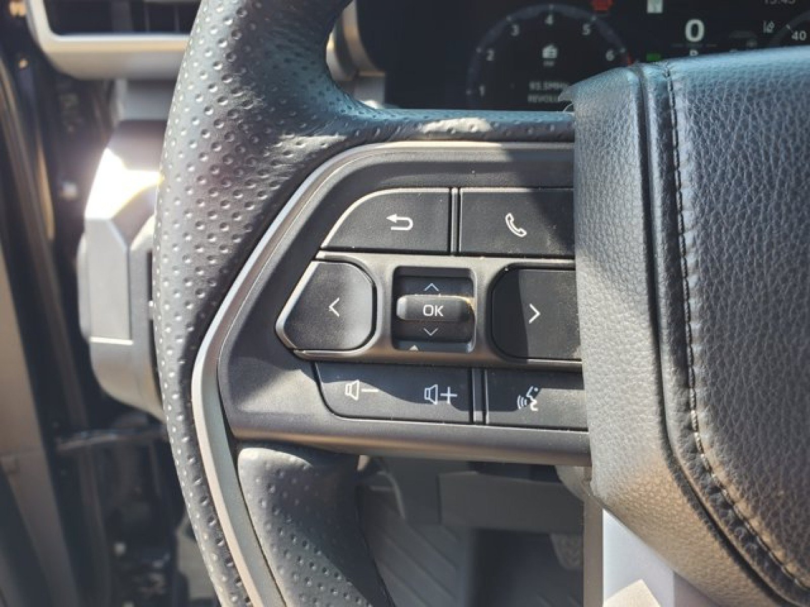 Used 2025 Toyota 4Runner TRD Off-Road Premium AWD/4WD image 18