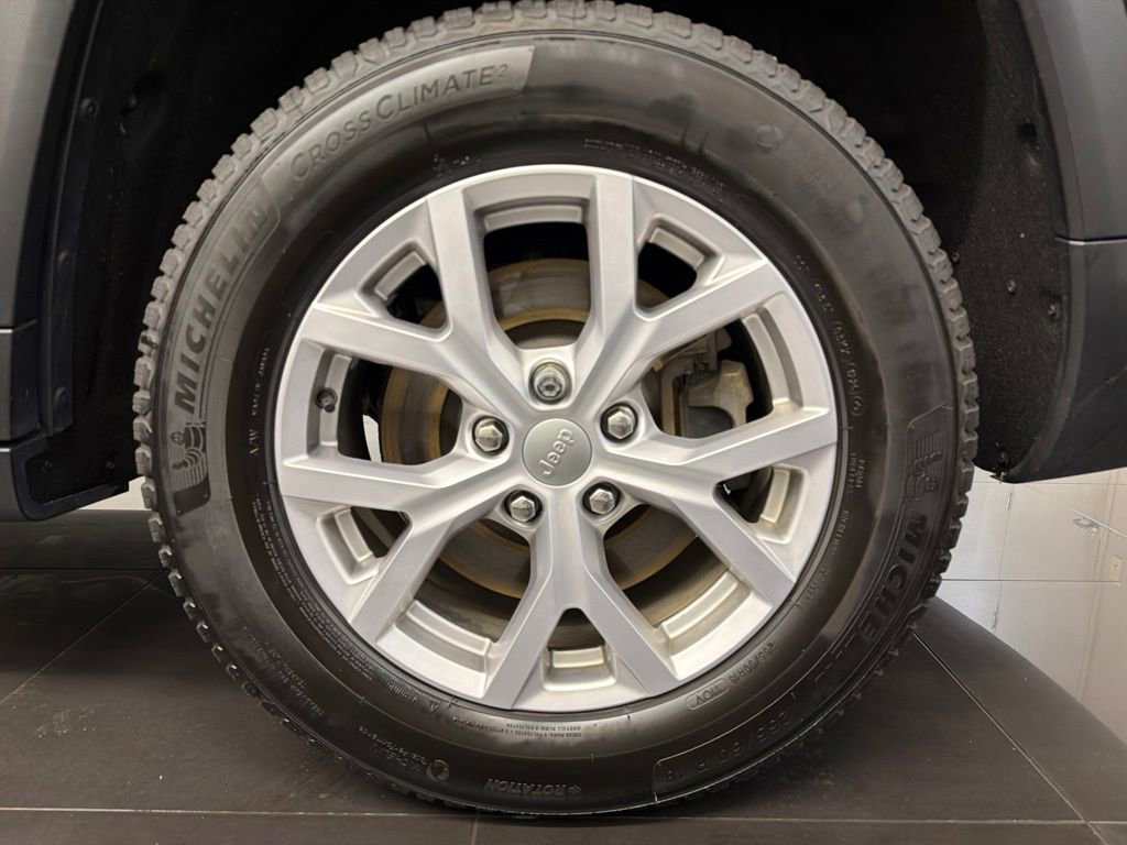 Used 2022 Jeep Grand Cherokee L Limited w/ Trailer Tow Group (B) AWD/4WD image 7