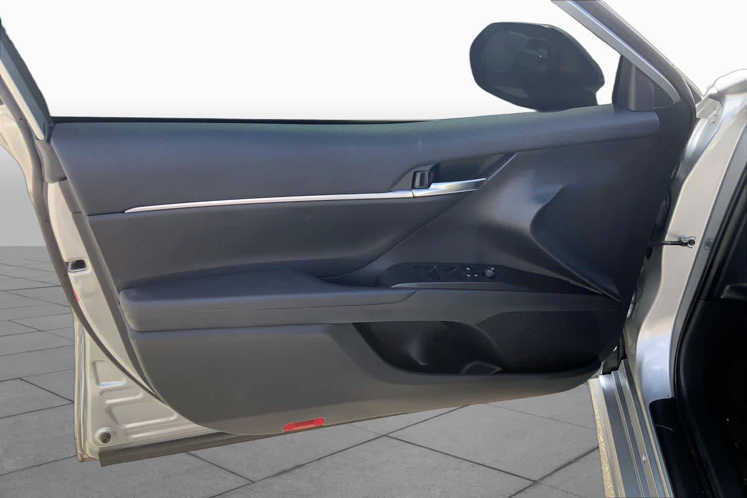 Used 2024 Toyota Camry SE FWD image 20