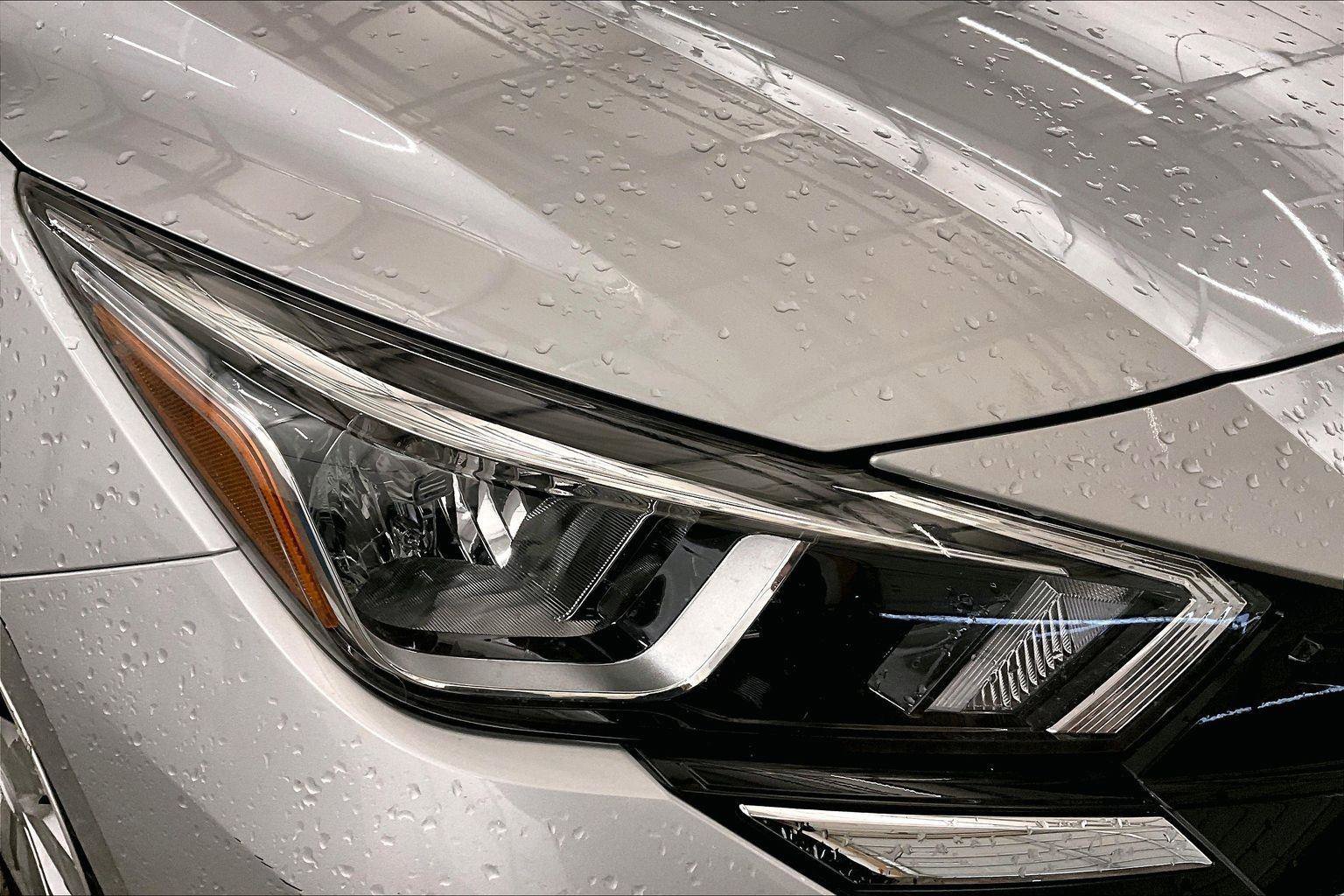 Used 2024 Nissan Versa S w/ Trunk Package image 27