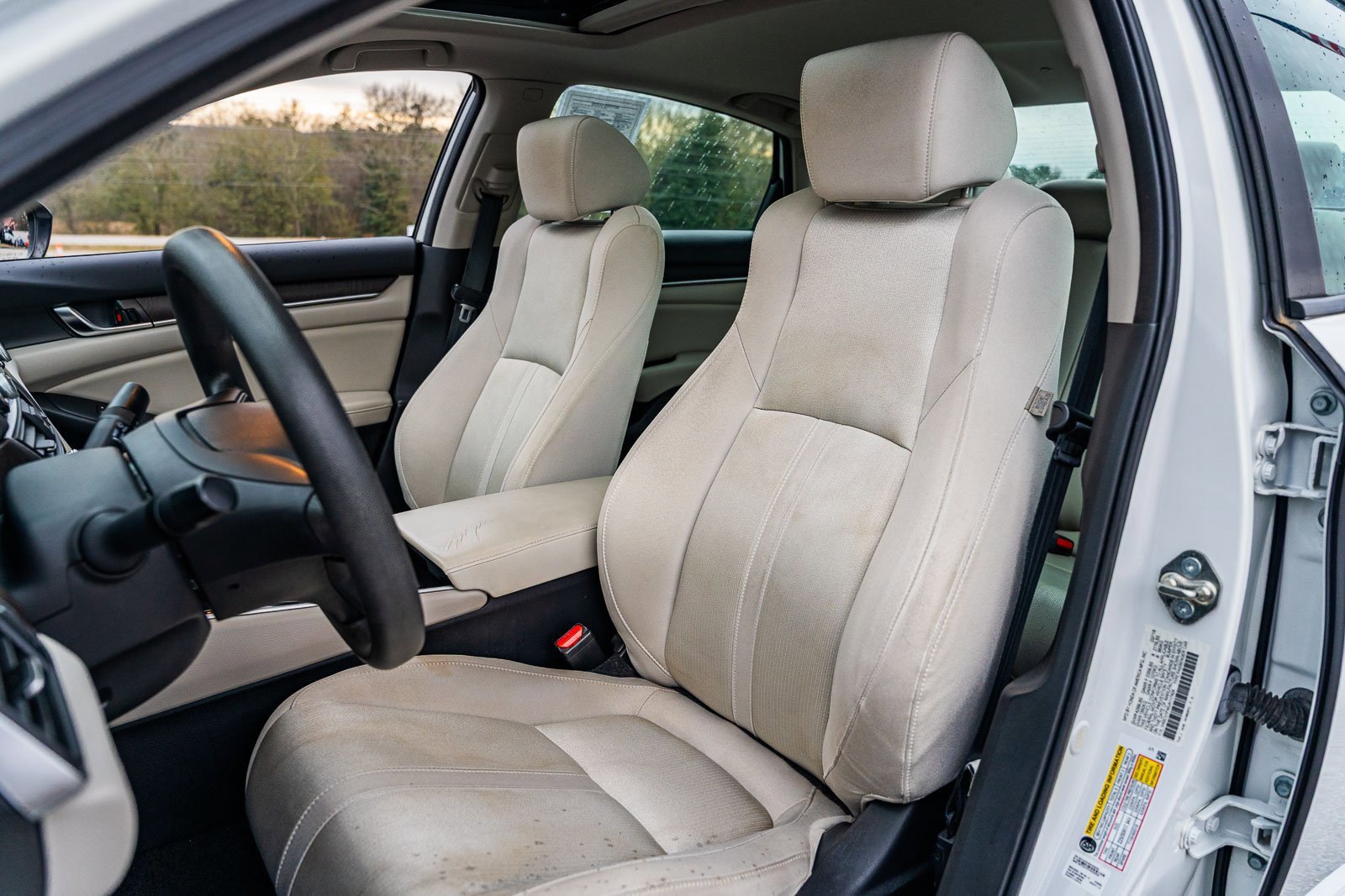 Used 2018 Honda Accord EX image 18