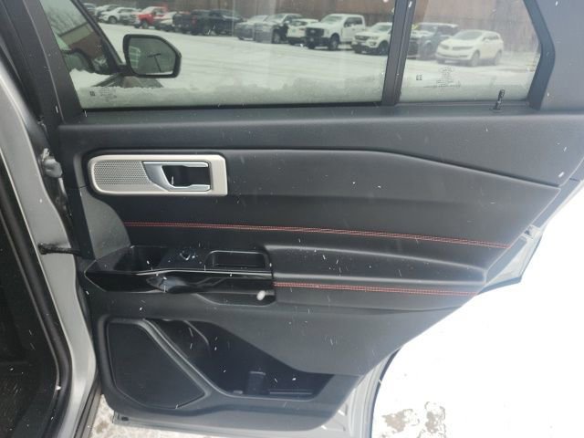 Certified 2024 Ford Explorer ST-Line w/ Class IV Trailer Tow Package image 12