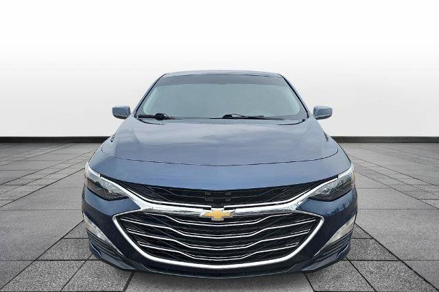 Used 2021 Chevrolet Malibu LT FWD image 2