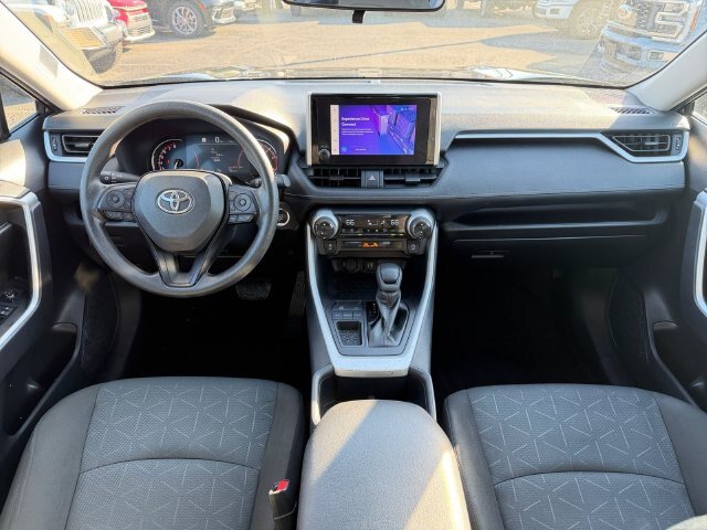 Used 2025 Toyota RAV4 XLE FWD image 8