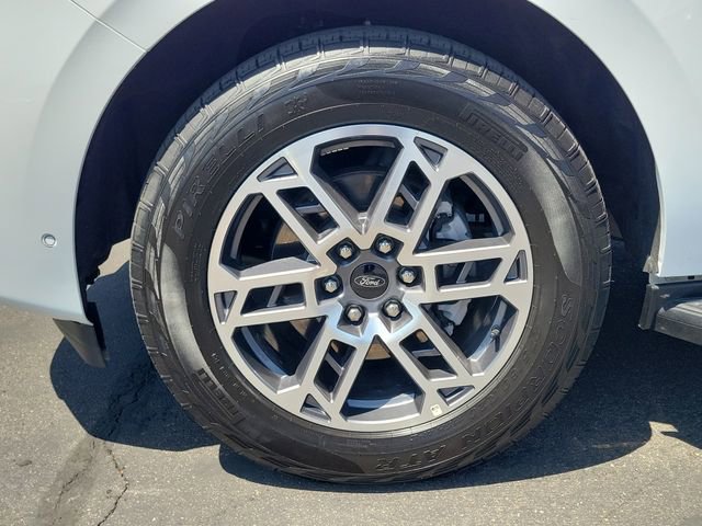 Certified 2025 Ford Expedition Active AWD/4WD image 28
