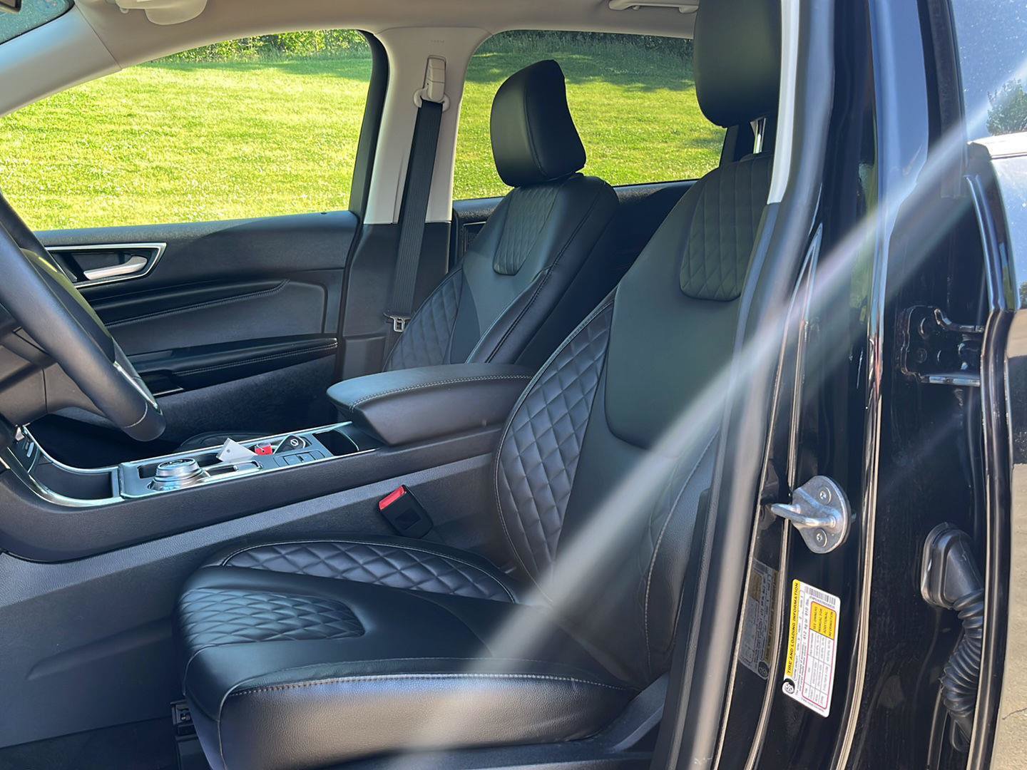 Certified 2024 Ford Edge Titanium AWD/4WD image 16