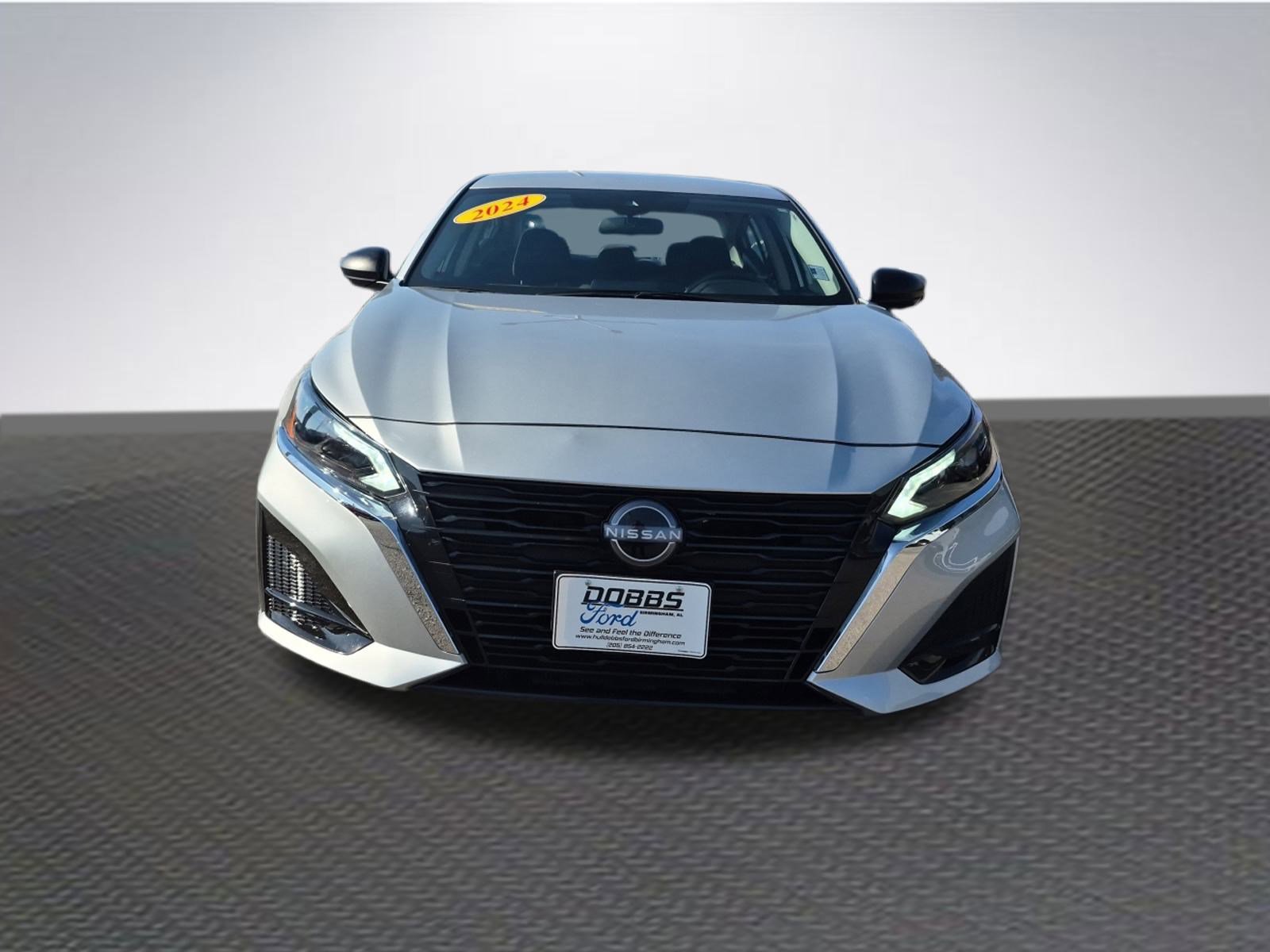 Used 2024 Nissan Altima 2.5 SV image 3