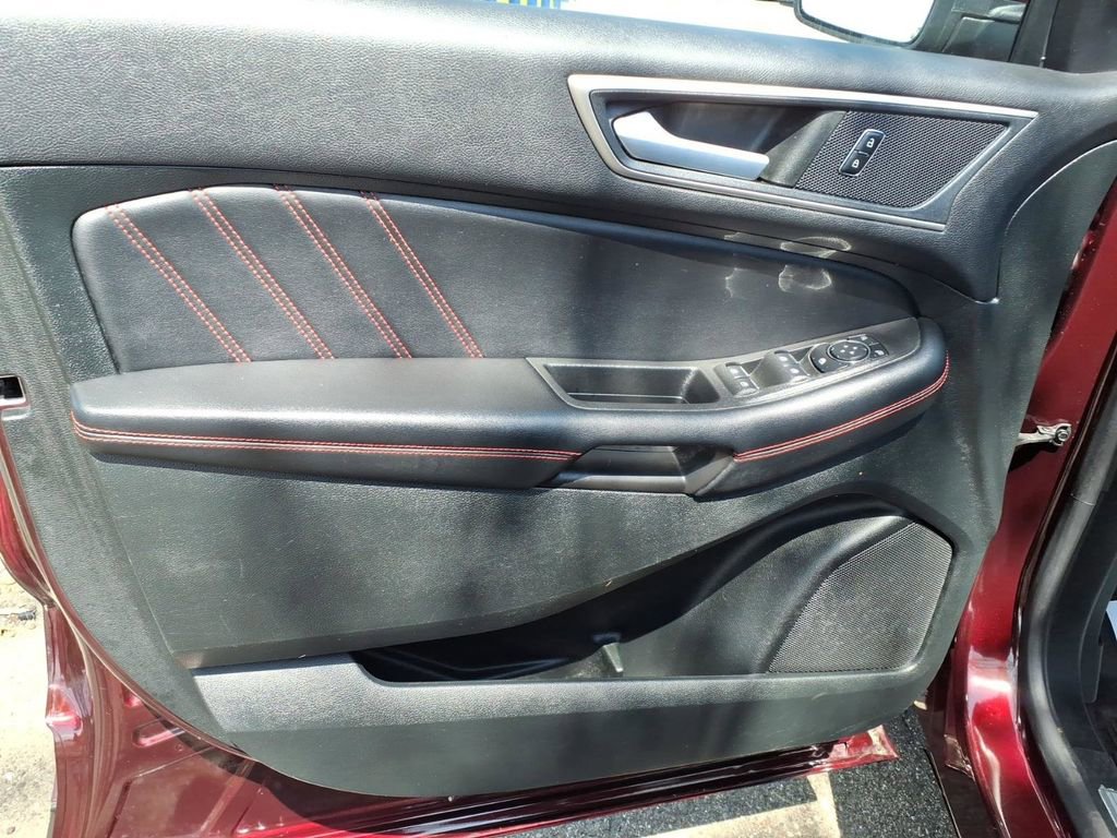 Certified 2023 Ford Edge ST-Line AWD/4WD image 15