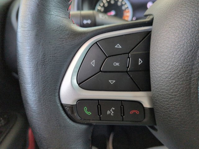 Used 2020 Jeep Renegade Trailhawk w/ Cold Weather Group AWD/4WD image 18