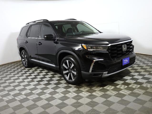 Used 2024 Honda Pilot Touring image 5