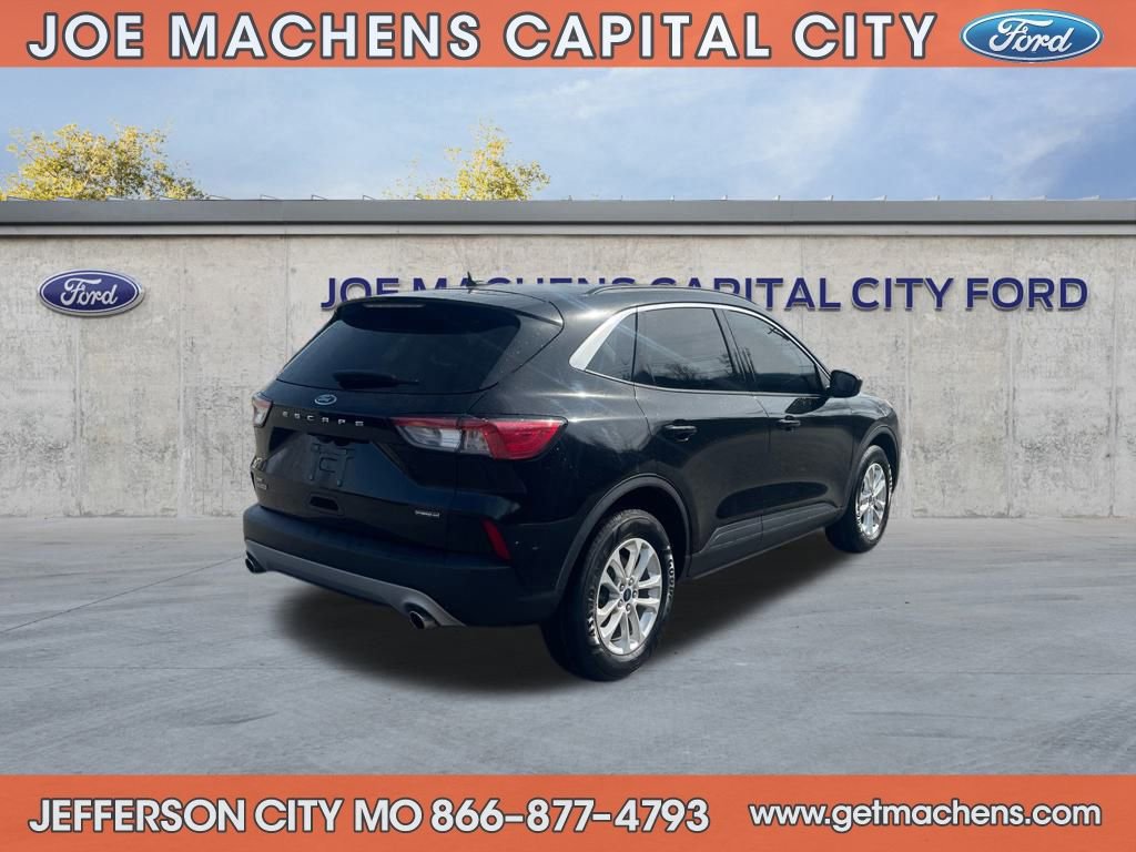 Certified 2022 Ford Escape SE w/ Convenience Package image 3