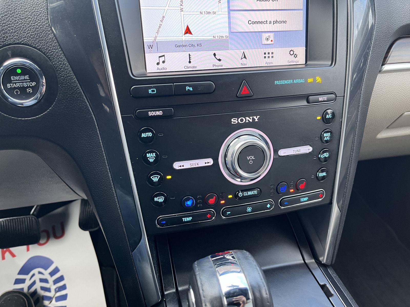 Certified 2019 Ford Explorer Limited AWD/4WD image 23