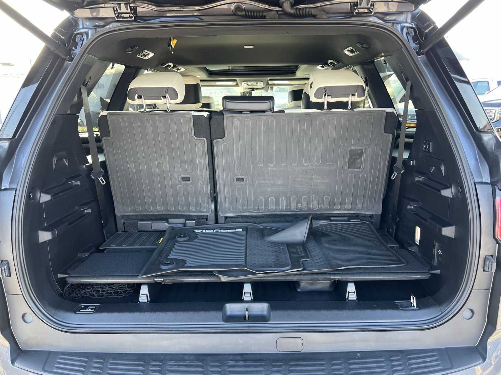 Used 2023 Toyota Sequoia Capstone AWD/4WD image 26