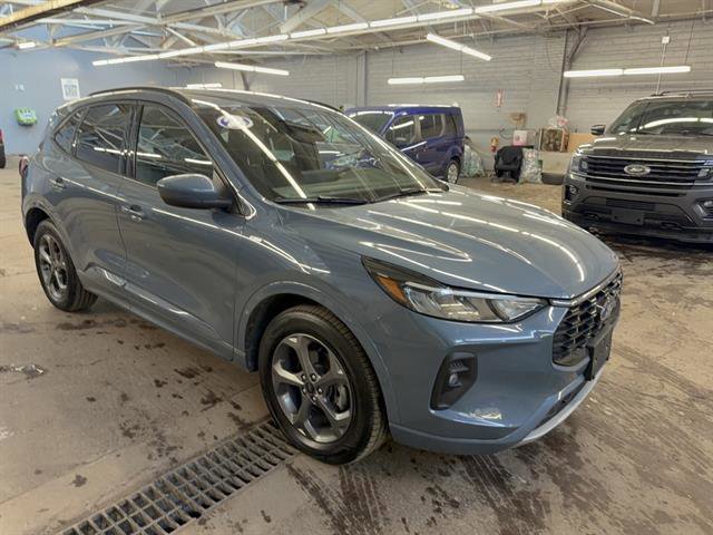 Certified 2023 Ford Escape ST-Line Select w/ Tech Pack #1 image 7