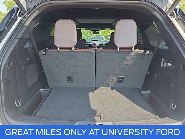 Certified 2023 Ford Explorer Platinum w/ Technology Package AWD/4WD image 12