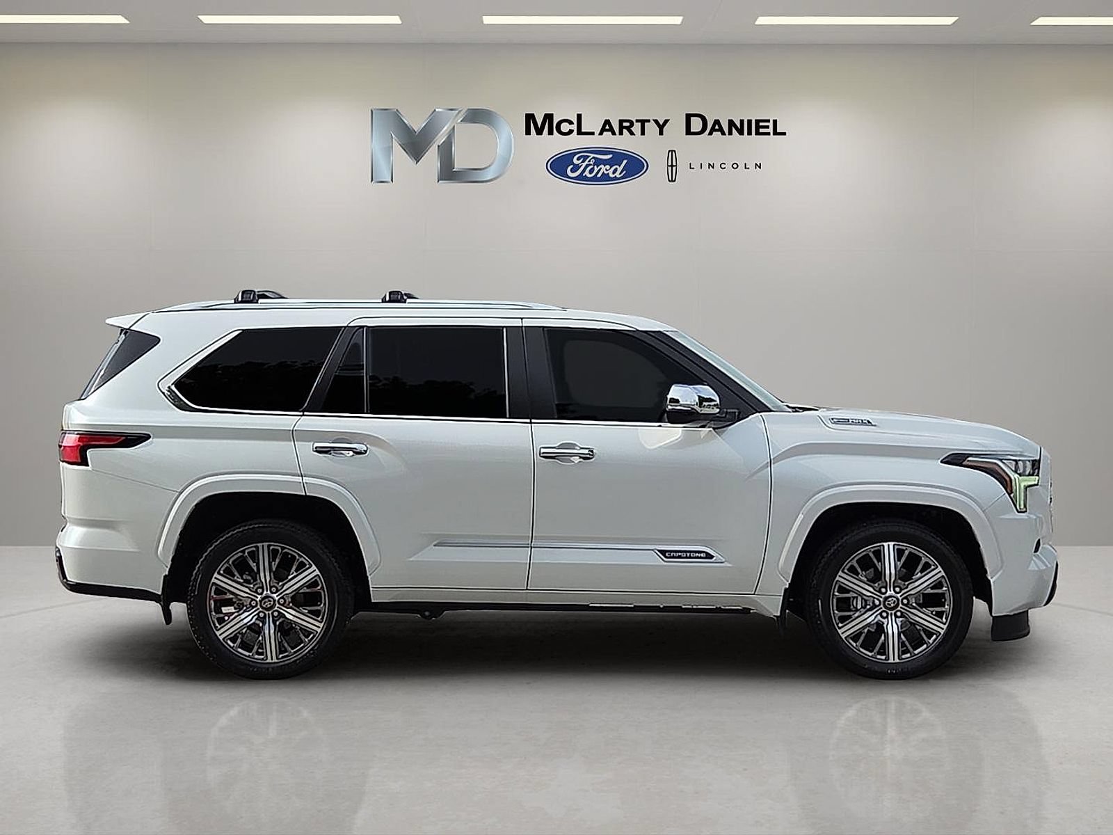 Used 2026 Toyota Sequoia Capstone AWD/4WD image 6