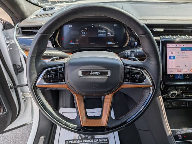 Used 2023 Jeep Grand Cherokee Summit AWD/4WD image 9