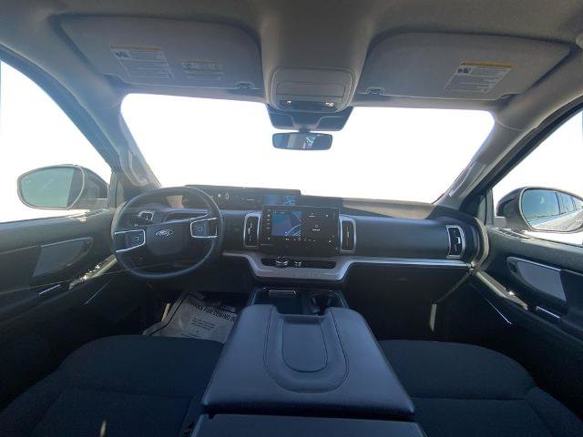 Certified 2025 Ford Expedition Max Active AWD/4WD image 13