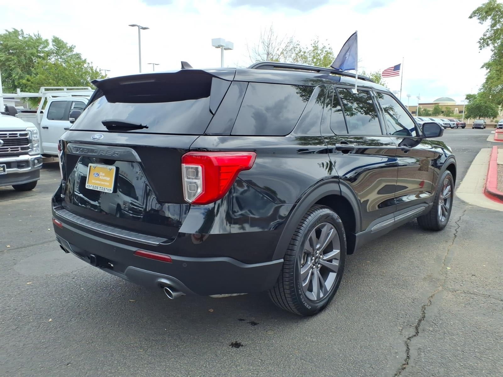 Certified 2023 Ford Explorer XLT w/ Equipment Group 202A RWD image 4