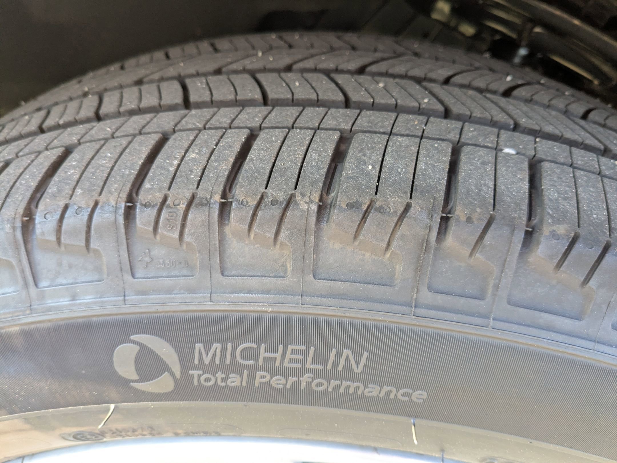 Certified 2025 Ford Explorer Platinum w/ LUX Leather Package image 11