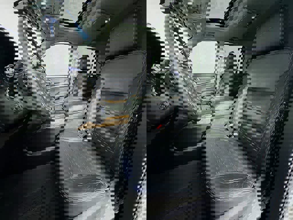 Used 2019 GMC Yukon Denali w/ Open Road Package image 15