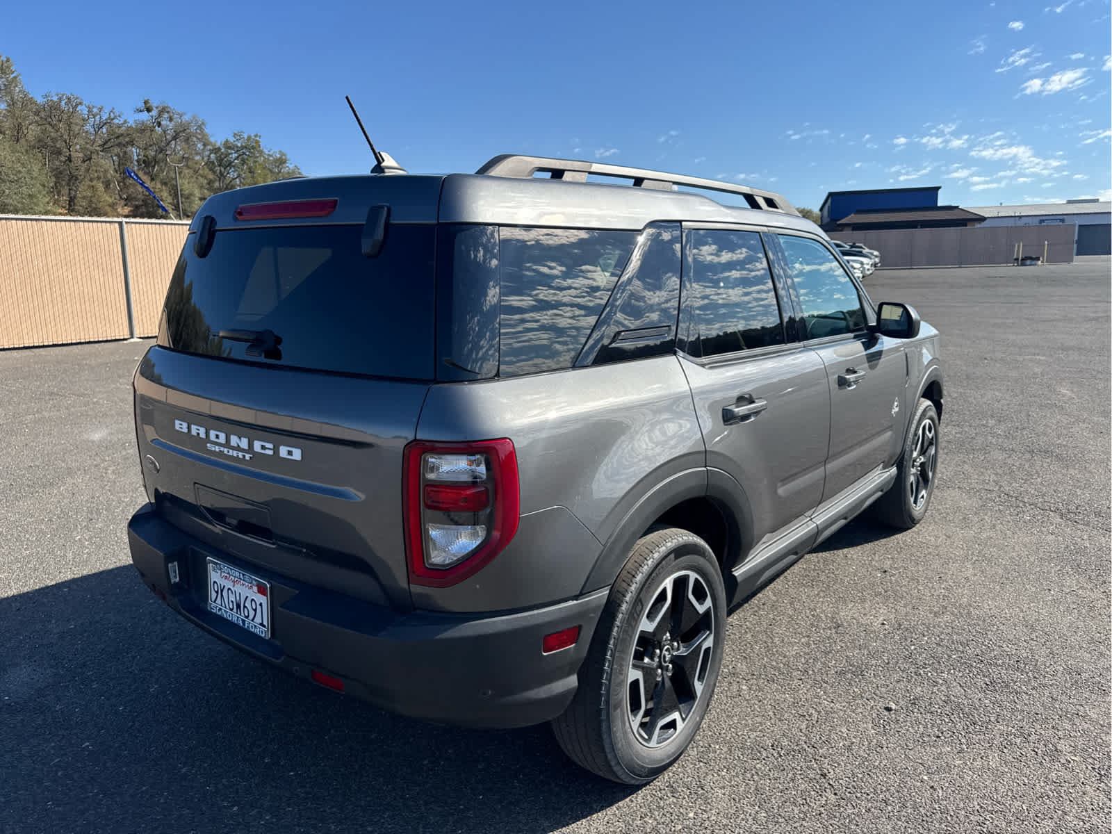 Certified 2023 Ford Bronco Sport Outer Banks w/ Tech Package AWD/4WD image 5
