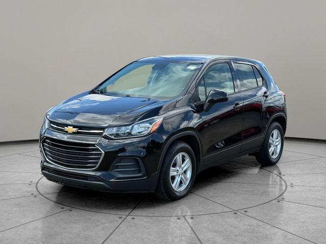 Used 2019 Chevrolet Trax LS w/ Tint and Cruise Package FWD image 3